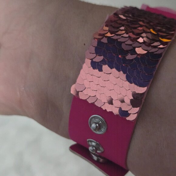 JoJo Siwa Sequin Strap Dial Watch (Pink) - Picture 2 of 5